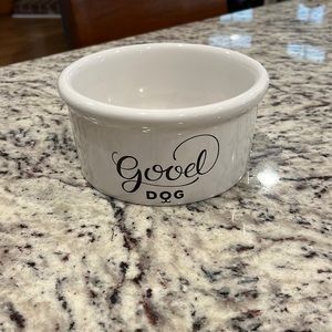 Like new dog dish bowl